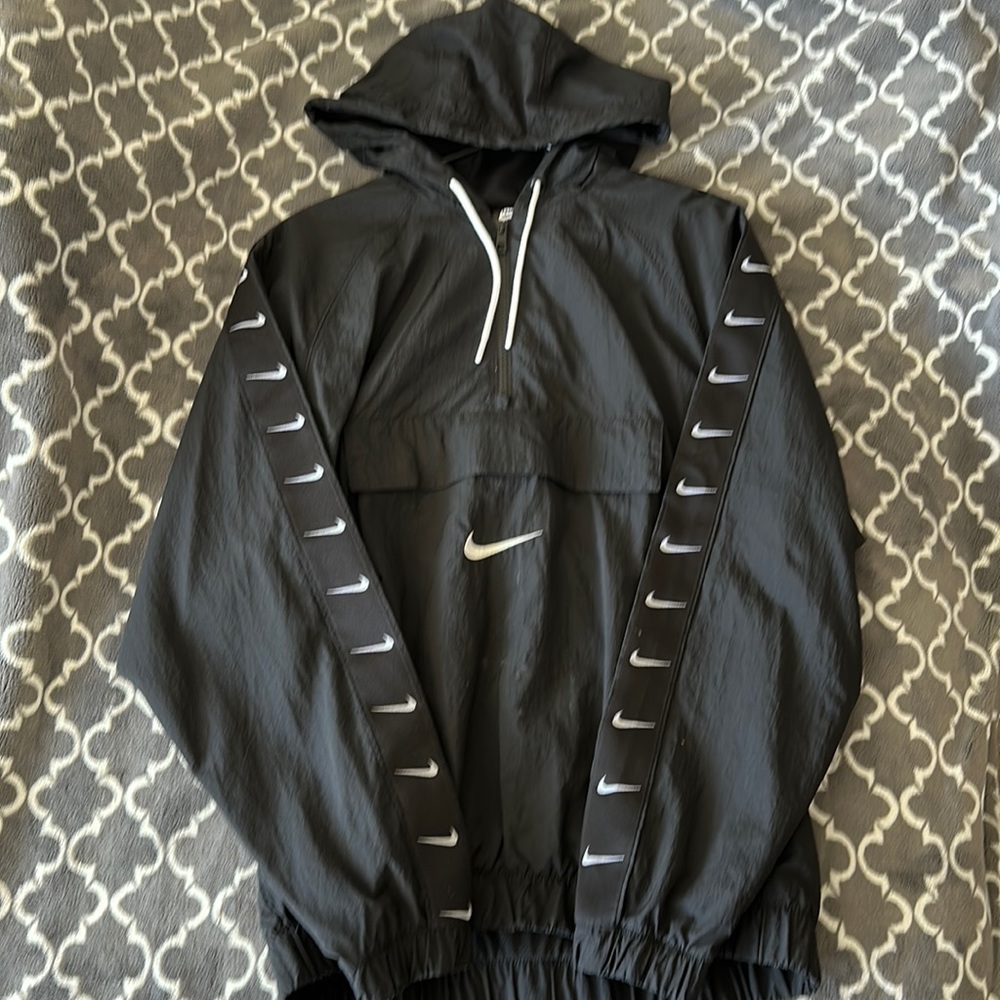 (NWOT) Nike Windrunner - RARE
